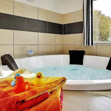 Luxury Wellness Retreat - By Traum